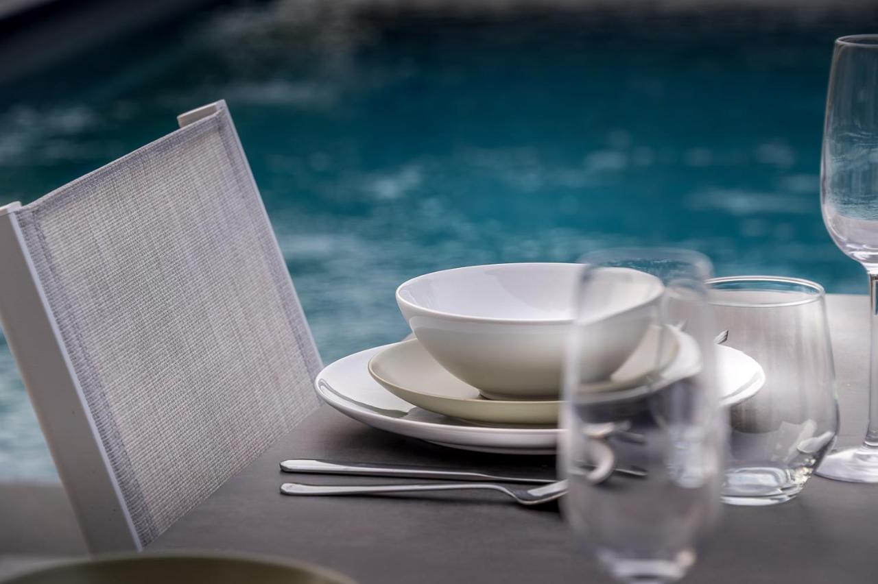 Chez Sabine Et Eric Maison Pour 6 Personnes Avec Piscine Chauffee Andenne Exterior photo