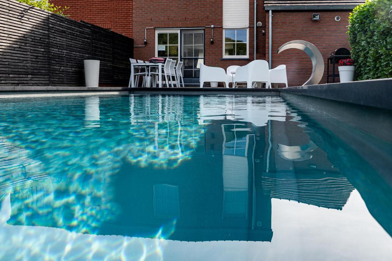 Chez Sabine Et Eric Maison Pour 6 Personnes Avec Piscine Chauffee Andenne Exterior photo